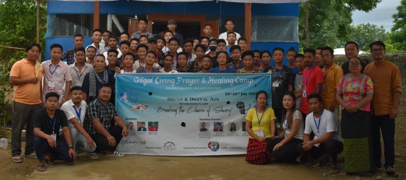 Dignitaries with participants of awareness camp on ‘Drugs and Digital Age.’